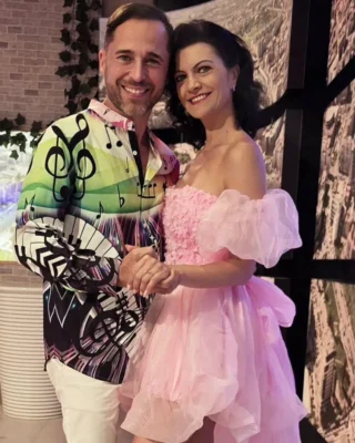Dinu Maxer și Magdalena Chihaia și-au mărit familia. Au adus un nou membru în casă