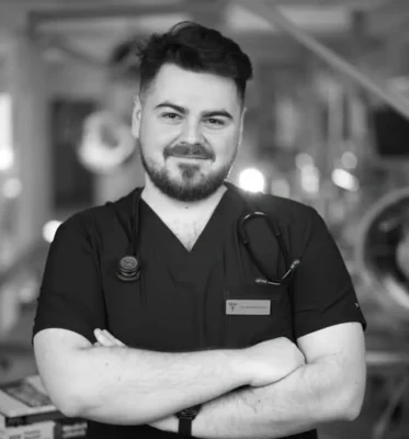 Tragedie la Universitatea de Medicină din Timișoara. Un student în anul VI a murit înaintea absolvirii
