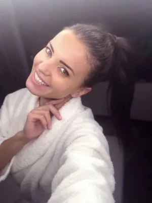 Doliu în lumea mondenă. Mădălina Apostol, partenera lui Nick Rădoi, a murit la 38 de ani