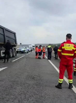 Tragedie rutieră în Vaslui. Doi tineri din Republica Moldova au murit după impactul dintre mașina lor și un autocamion