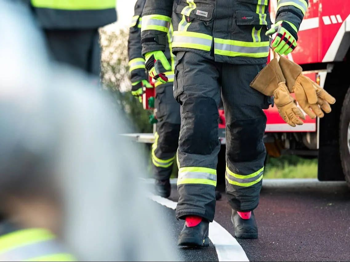 Pericol de explozie la Poiana Câmpina. Un foraj pentru apă a scos la iveală gaze și hidrocarburi