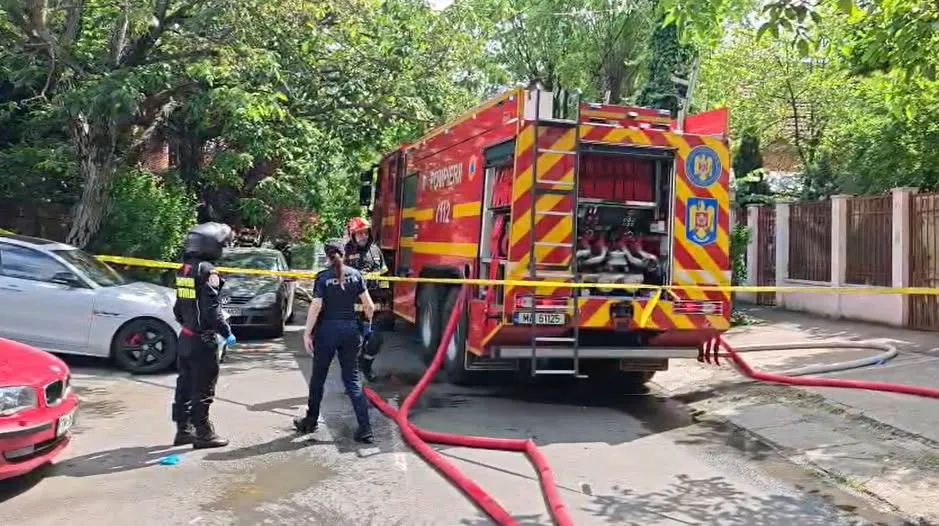 Incendiu într-un cămin de vârstnici din Sighișoara. Zeci de persoane evacuate și o victimă ajunsă la spital