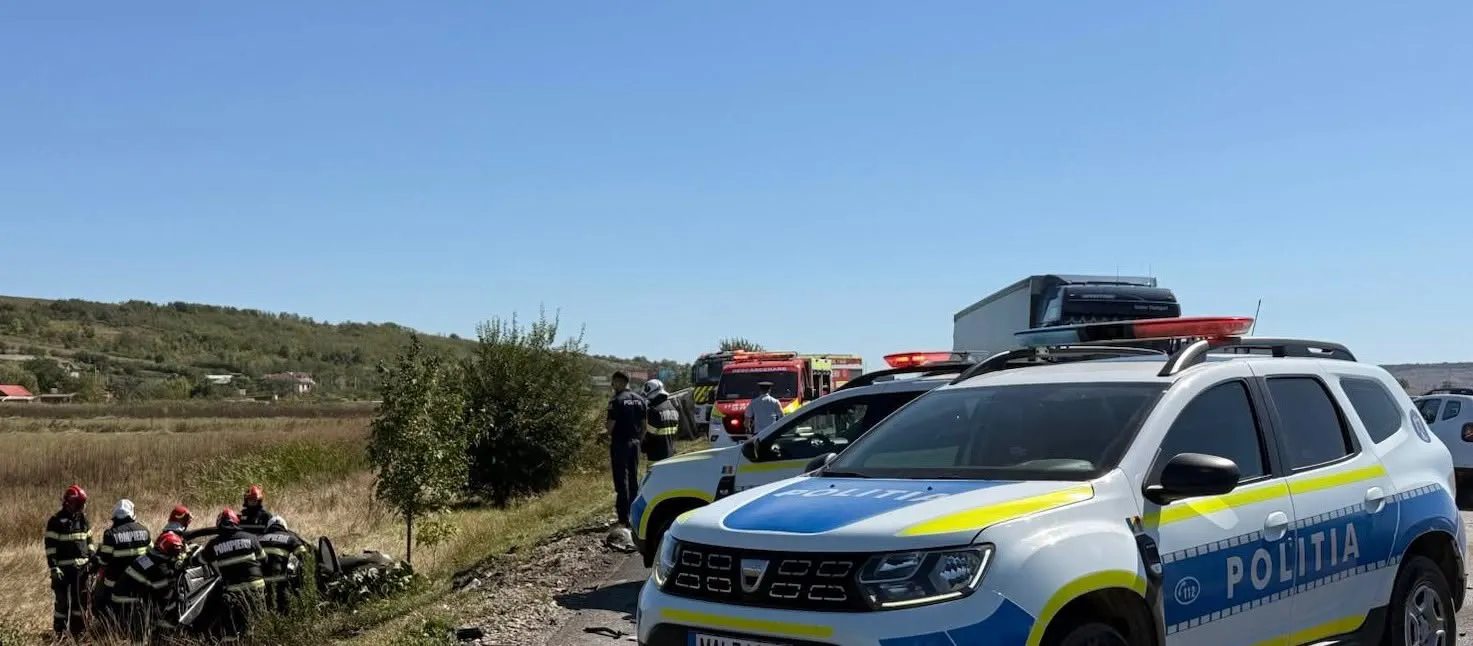 Tragedie rutieră în județul Iași. Un camion s-a răsturnat peste un autoturism și a ucis o persoană