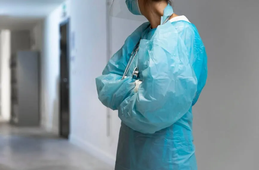 Medici militari din Constanța, anchetați de DNA. Șeful Secției Chirurgie și un coleg, acuzați de luare de mită