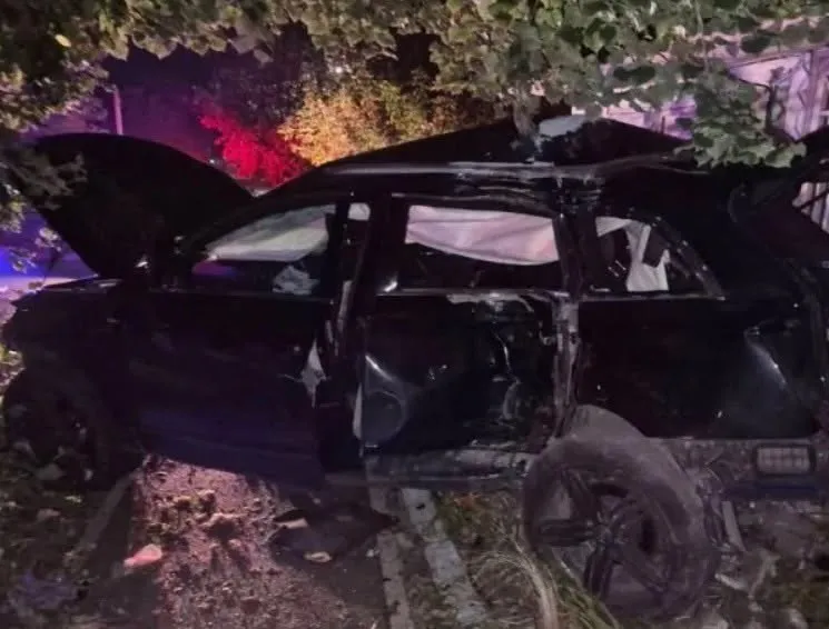 Un adolescent a murit și alți trei tineri au fost răniți într-un accident provocat de un șofer fără permis la Ocnița