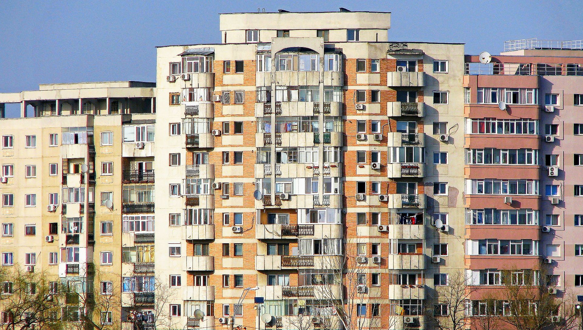 Noile taxe și impozite locale pentru locuințe și mașini care se aplică românilor din 2026