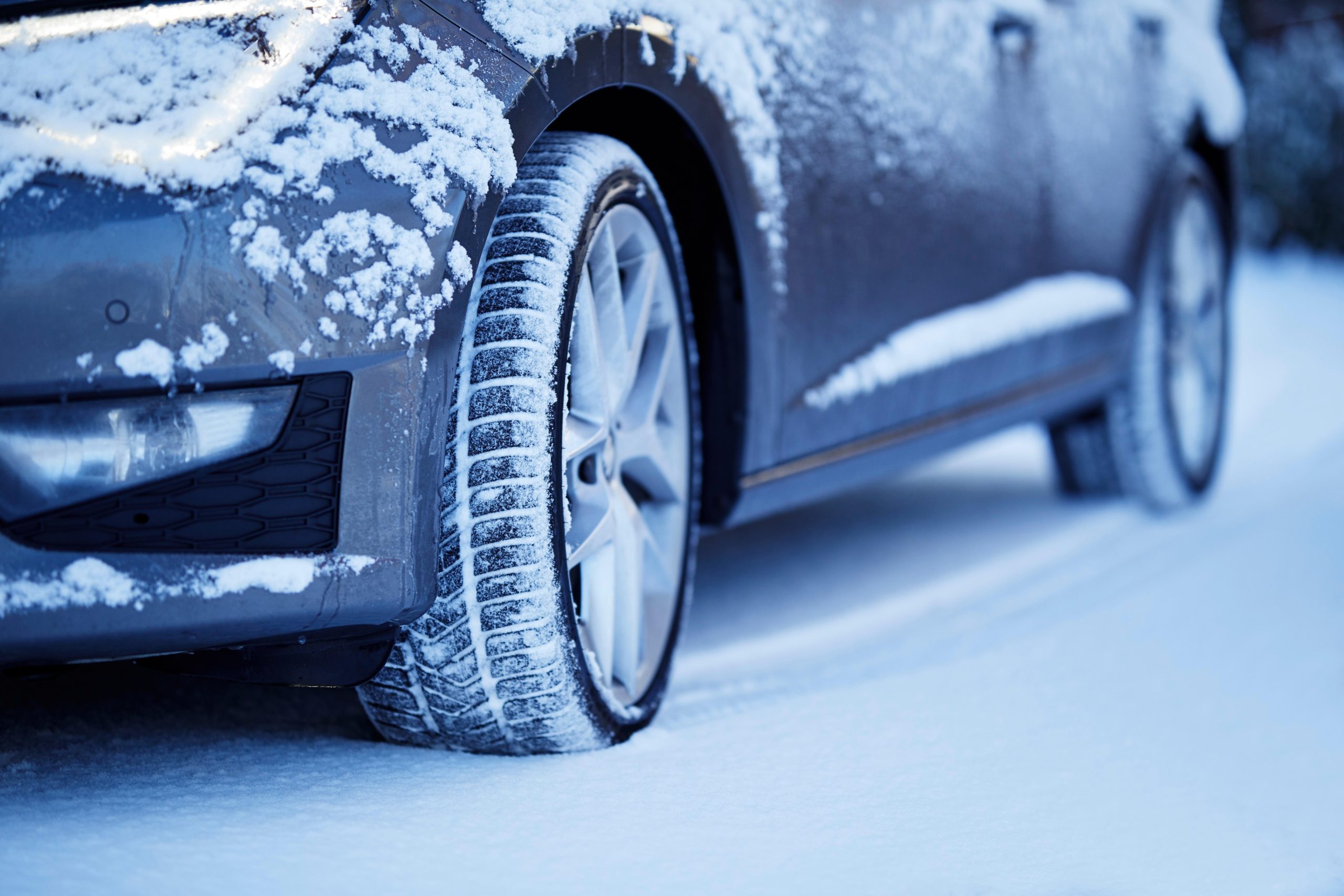 Mitul temperaturii de 7 grade pentru anvelopele de iarnă. Ce spune legea