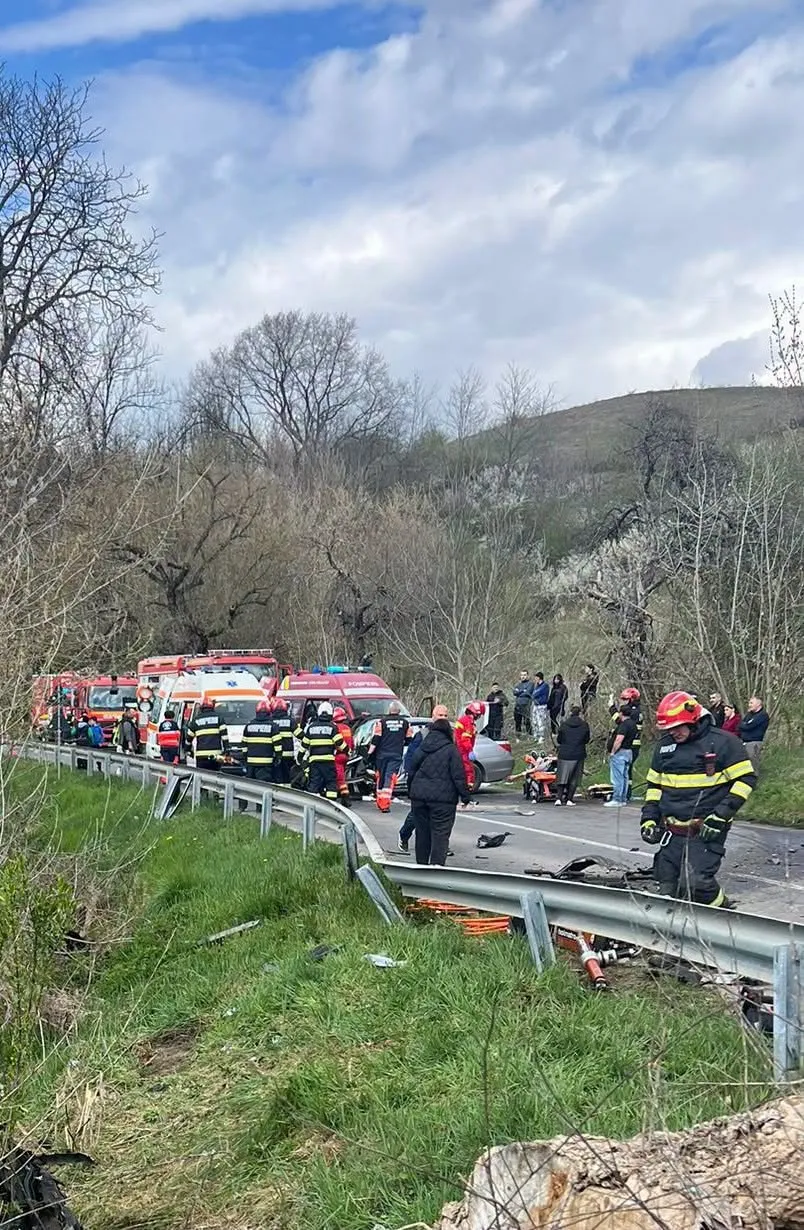 ULTIMĂ ORĂ! PLANUL ROȘU activat în Sibiu! ACCIDENT GRAV cu 7 persoane și elicopter SMURD!