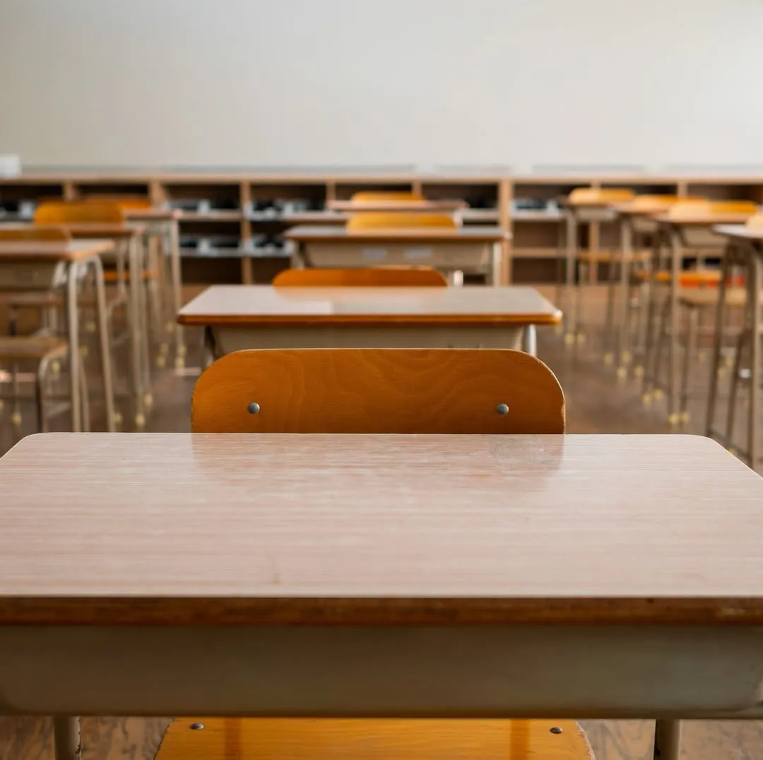 S-A DECIS! Zi LIBERĂ în plus pentru ELEVI și PROFESORI în octombrie! Unde se închid școlile