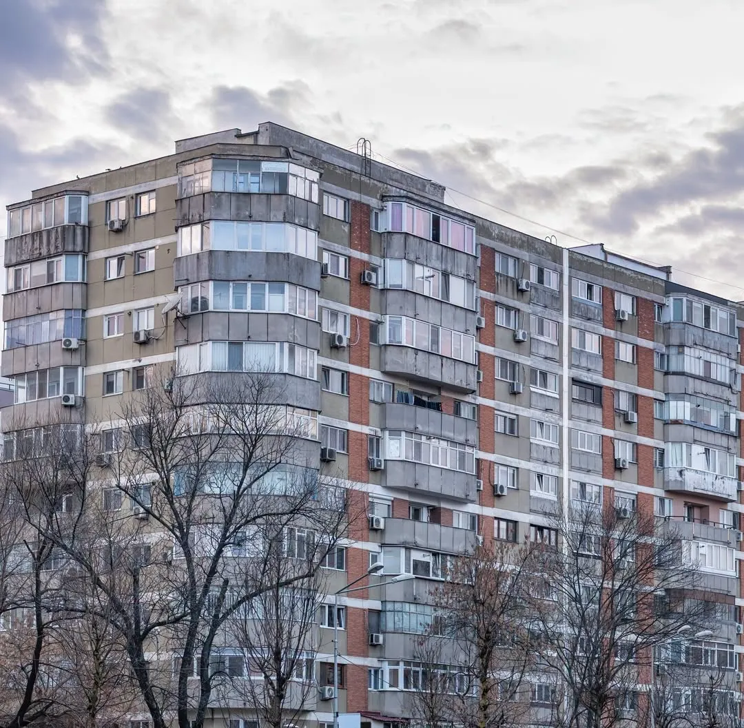 LOVITURĂ pentru proprietari! Impozitele pe locuințe ar putea crește de până la 5 ori