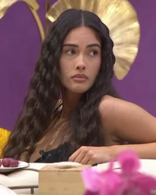 SCANDAL la Casa iubirii! Anca le ACUZĂ pe Daniela și Alexandra că o vorbesc pe la spate