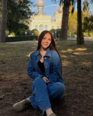 DOLIU URIAȘ! Abigail, o elevă de 18 ani, A MURIT după un cumplit accident! Școala în șoc!