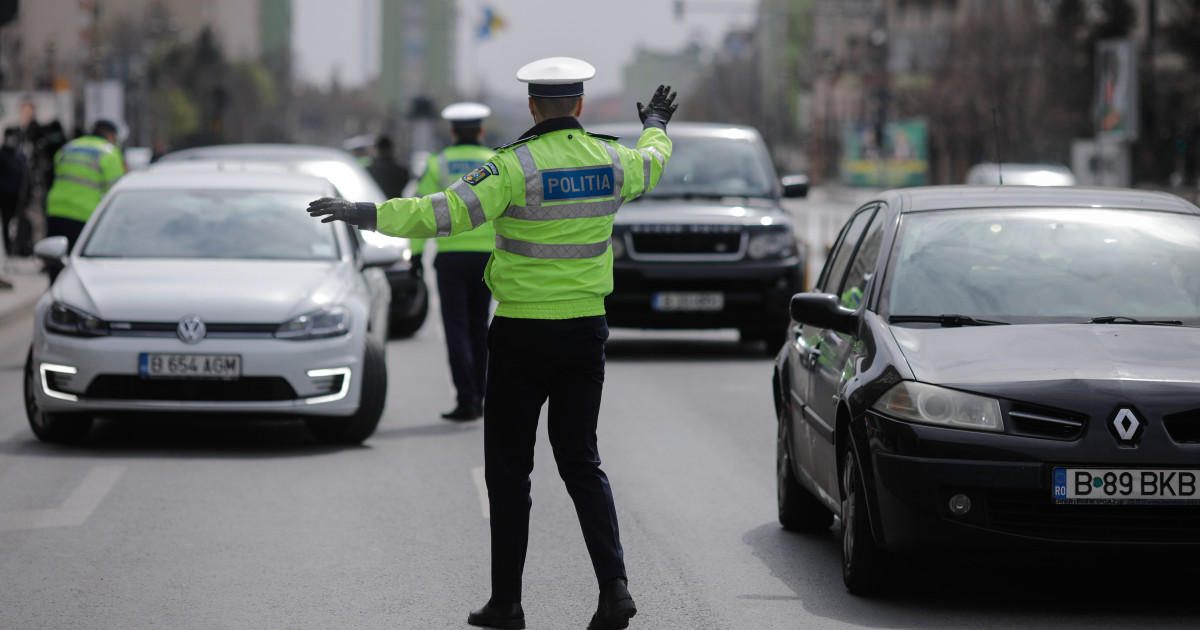 Ce trebuie să știe toți șoferii: Motivul neștiut pentru care polițiștii îți iau talonul pe loc în trafic