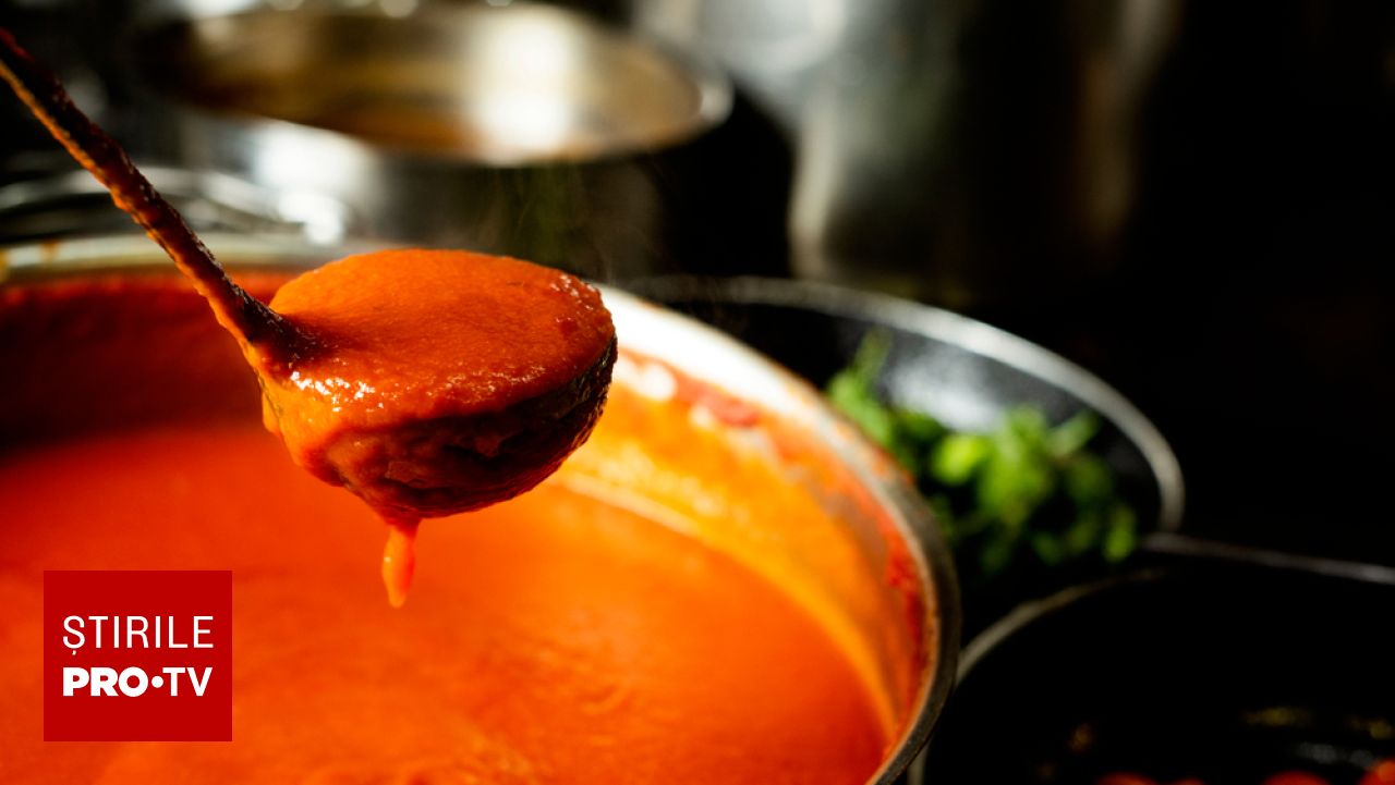 Nu le mai folosi greșit! Care este diferența reală dintre bulion, pasta de tomate și sucul de roșii
