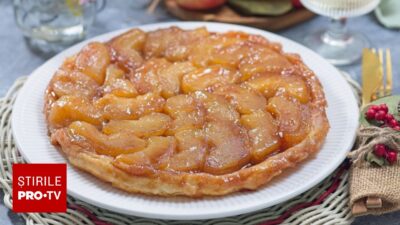 Ai mere în casă? Rețeta genială pentru cel mai bun desert făcut direct în tigaie, fără cuptor