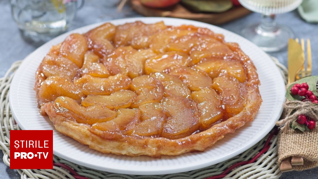Ai mere în casă? Rețeta genială pentru cel mai bun desert făcut direct în tigaie, fără cuptor