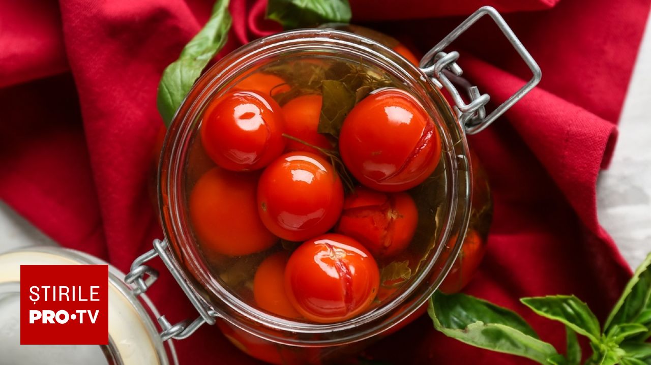 Cum pui roșiile cherry în saramură pentru iarnă, fără un gram de oțet. Trucul care le menține ferme