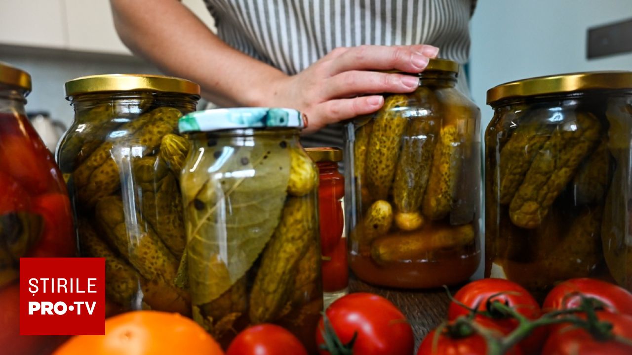 Cum se sterilizează corect borcanele pentru conserve. Ghidul complet pentru cămara ta