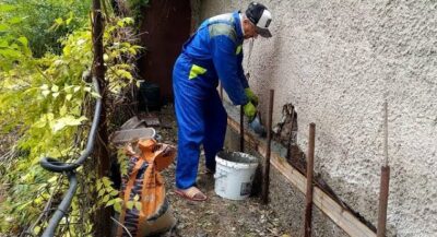 Când ești obligat să lași vecinul să intre în curtea ta. Ce prevede Codul civil și când poți cere despăgubiri