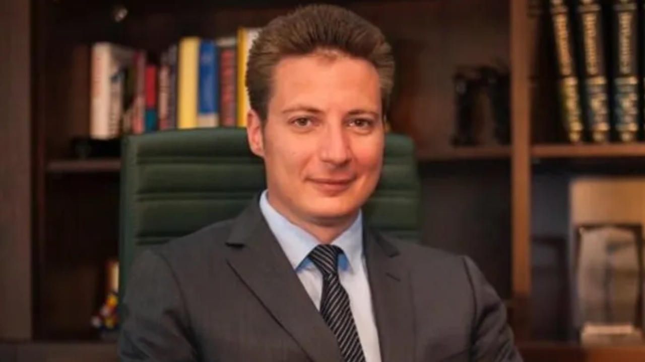 Andrei Caramitru susține privatizarea companiilor strategice: „E de discutat de Porul Constanța, de aeroporturi, CEC, Romsilva”