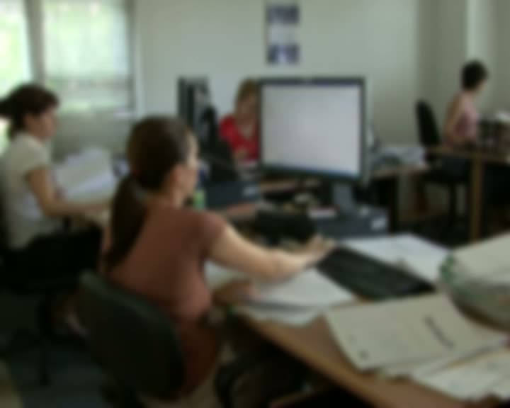 Bugetarii riscă să piardă 1.000 lei la salariu. Se taie două sporuri „grase”, ministrul a fost categoric: „Ţin de bunul simţ!”